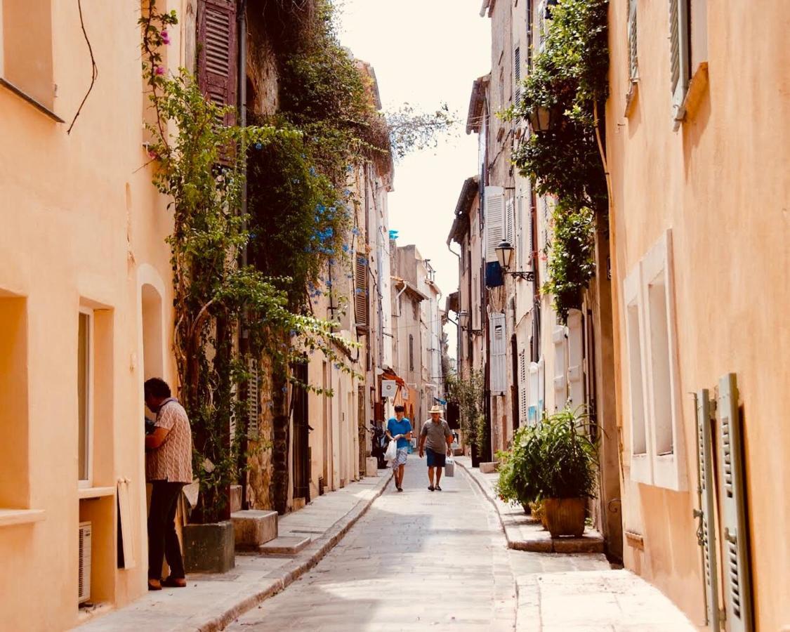 Charming Duplex In The Heart Of The Village - Charmant Duplex Au Coeur Du Village - Saint Tropez Bagian luar foto